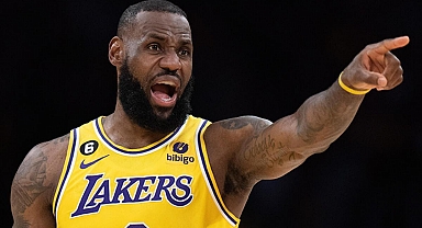 NBA'de LeBron James'in gecesi! 38 yaşında yine rekor kırdı... Kariyerinde bir ilk...