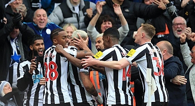 Newcastle United Tottenham'ı dağıttı