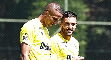 Fenerbahçe'nin yeni transferi Becao, takımla ilk antrenmanına çıktı