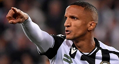 Fenerbahçe, Rodrigo Becao'yu bekliyor! Sarı lacivertlilerde 2 oyuncuyla yollar ayrılacak