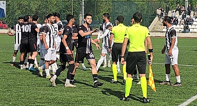 Bölgesel Amatör Lig'de Olaylı Maç: Futbolcular Arasında Tekme Tokatlı Kavga!