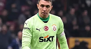 Fernando Muslera Röportajı Terk Etti! O Soruya Çok Sinirlendi