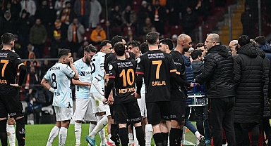 TFF'den Adana Demirspor'a Hükmen Mağlubiyet ve Puan Silme Cezası!